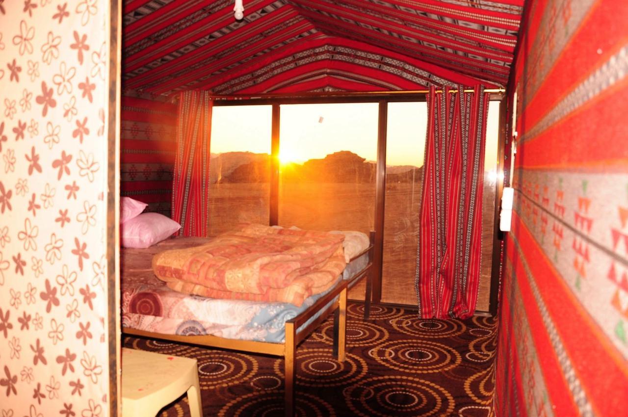 Wadi Rum Starlight Camp מראה חיצוני תמונה