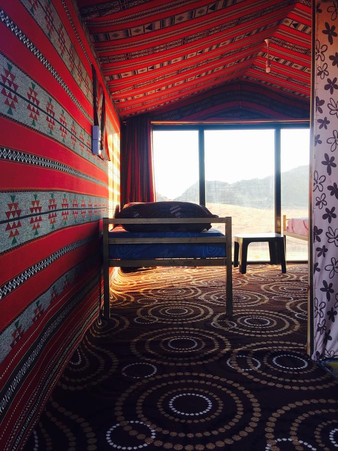 Wadi Rum Starlight Camp מראה חיצוני תמונה