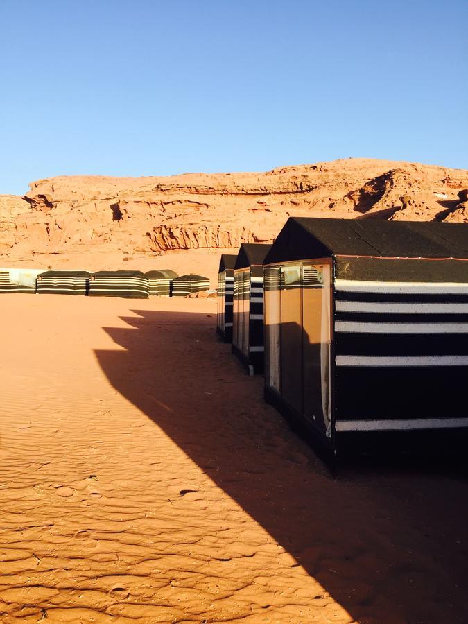 Wadi Rum Starlight Camp מראה חיצוני תמונה