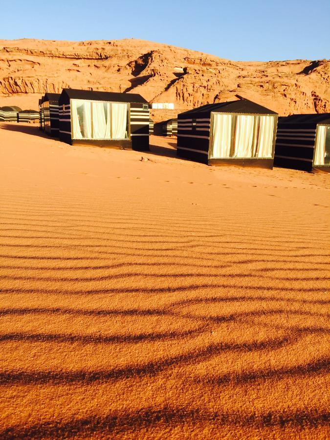 Wadi Rum Starlight Camp מראה חיצוני תמונה
